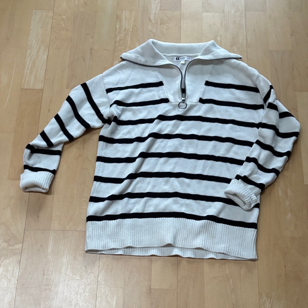 Reitmans Black and White Striped Zip-Up Sweater